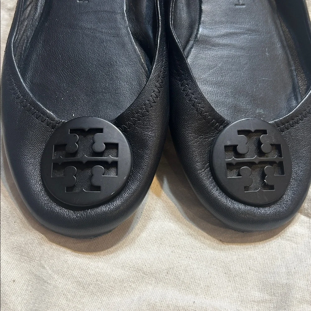 Tory Burch Women's Minnie Travel Ballet Flats w/ Black Logo size 8.5
